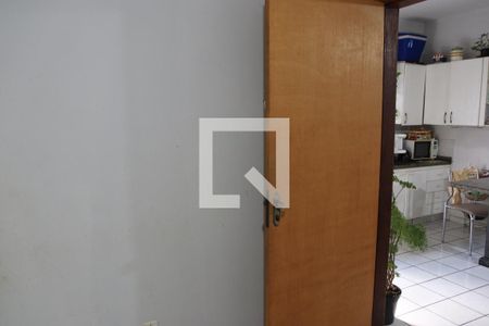 Quarto de casa para alugar com 1 quarto, 34m² em Vila Jardim São Judas Tadeu, Goiânia