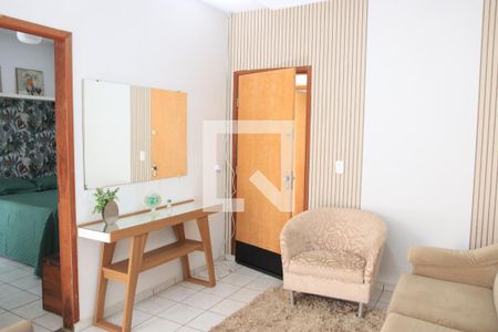 Sala e Cozinha de casa para alugar com 1 quarto, 34m² em Vila Jardim São Judas Tadeu, Goiânia