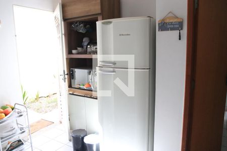 Sala e Cozinha de casa para alugar com 1 quarto, 34m² em Vila Jardim São Judas Tadeu, Goiânia
