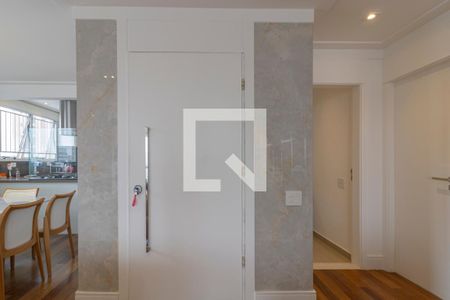 Entrada de apartamento à venda com 2 quartos, 142m² em Moema, São Paulo