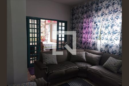 Sala de casa à venda com 5 quartos, 300m² em Recanto Silvestre (fazendinha), Santana de Parnaíba