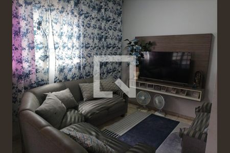 Sala de casa à venda com 5 quartos, 300m² em Recanto Silvestre (fazendinha), Santana de Parnaíba