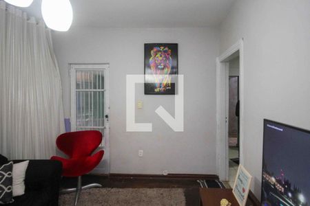 Casa à venda com 2 quartos, 112m² em Vila Carrão, São Paulo