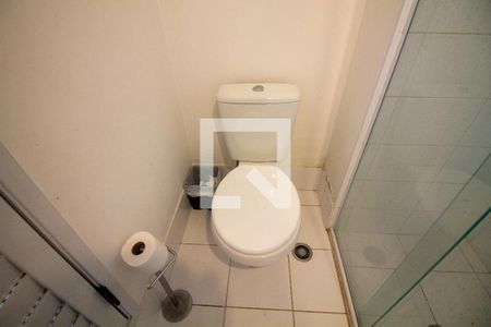 Banheiro de kitnet/studio para alugar com 1 quarto, 44m² em Brooklin, São Paulo