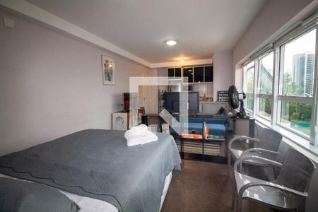Quarto de kitnet/studio para alugar com 1 quarto, 44m² em Brooklin, São Paulo