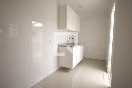 Cozinha de apartamento para alugar com 2 quartos, 55m² em Jardim Ocara, Santo André