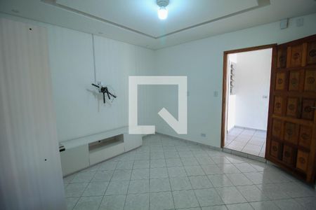 Casa para alugar com 1 quarto, 55m² em Parque Sevilha, São Paulo