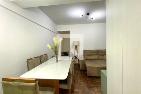 Sala de apartamento à venda com 2 quartos, 55m² em Santa Efigênia, Belo Horizonte