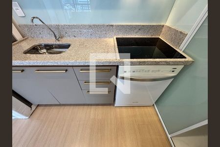 Sala/Cozinha de apartamento à venda com 2 quartos, 38m² em Vila Nova Conceição, São Paulo