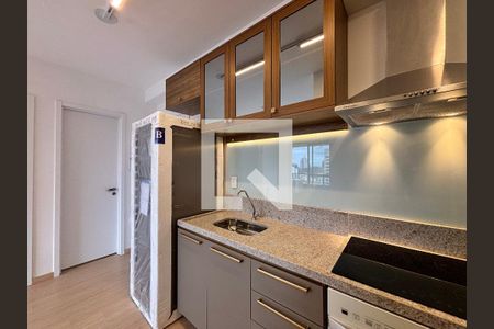 Sala/Cozinha de apartamento à venda com 2 quartos, 38m² em Vila Nova Conceição, São Paulo