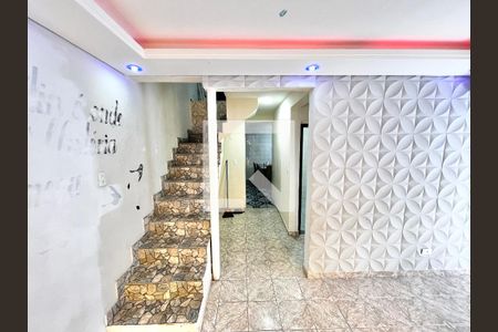 Sala/Escada de casa à venda com 4 quartos, 250m² em Vila Aurora (zona Norte), São Paulo