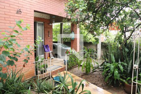 Jardim de casa para alugar com 4 quartos, 120m² em Vila Nova, Nova Iguaçu