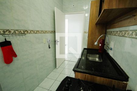 Cozinha de apartamento para alugar com 2 quartos, 60m² em Canto do Forte, Praia Grande