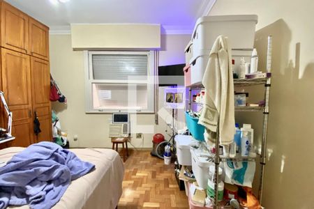 Quarto 1 de apartamento à venda com 3 quartos, 130m² em Copacabana, Rio de Janeiro
