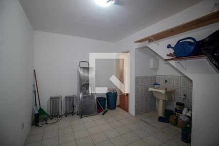 Garagem de casa de condomínio à venda com 3 quartos, 128m² em Ipanema, Porto Alegre