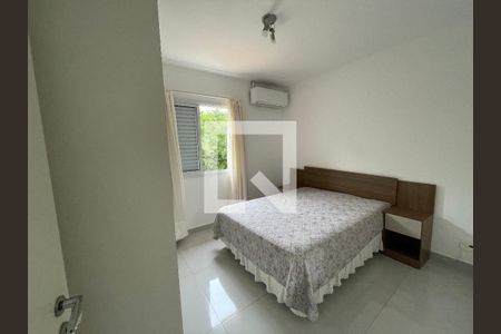 Suíte 1 de casa de condomínio para alugar com 3 quartos, 120m² em Granja Viana Ii, Cotia