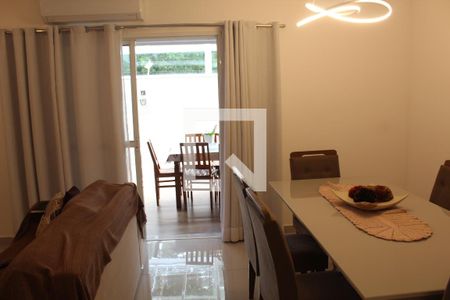 Sala de casa de condomínio para alugar com 3 quartos, 120m² em Granja Viana Ii, Cotia