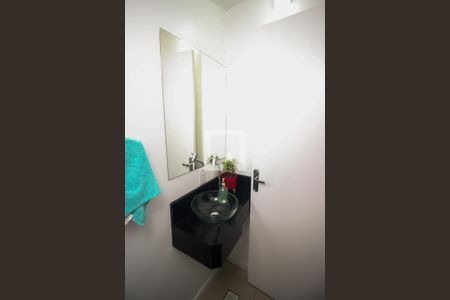 Lavabo de casa de condomínio à venda com 4 quartos, 158m² em Ipanema, Porto Alegre