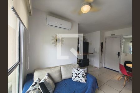 Apartamento para alugar com 2 quartos, 55m² em Jacarepaguá, Rio de Janeiro