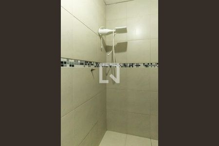 Banheiro 1 de casa para alugar com 2 quartos, 180m² em Penha de França, São Paulo