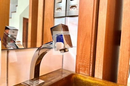 Lavabo de casa para alugar com 3 quartos, 250m² em Vila da Saúde, São Paulo