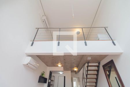 Sala e Suíte de apartamento à venda com 1 quarto, 50m² em Vila Mariana, São Paulo