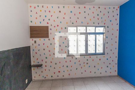 Quarto 2 de casa para alugar com 4 quartos, 240m² em Vila Valqueire, Rio de Janeiro