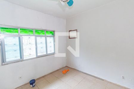 Quarto 1 de casa para alugar com 4 quartos, 240m² em Vila Valqueire, Rio de Janeiro