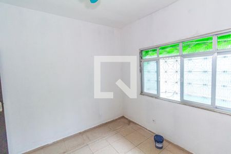 Quarto 1 de casa para alugar com 4 quartos, 240m² em Vila Valqueire, Rio de Janeiro