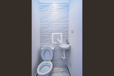 Lavabo de casa para alugar com 2 quartos, 300m² em Vila Jaraguá, São Paulo