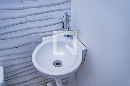 Lavabo de casa para alugar com 2 quartos, 300m² em Vila Jaraguá, São Paulo