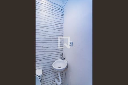 Lavabo de casa para alugar com 2 quartos, 300m² em Vila Jaraguá, São Paulo