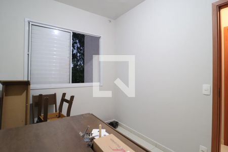 Quarto 1 de apartamento para alugar com 2 quartos, 57m² em Jardim Holanda, Uberlândia