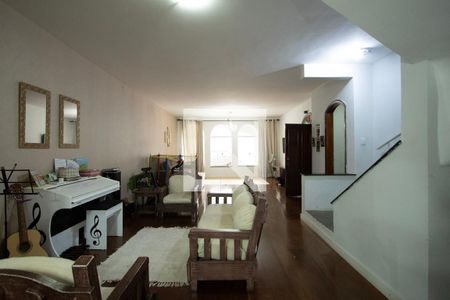 Sala  de casa para alugar com 4 quartos, 407m² em Vila Trujillo, Sorocaba