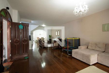 Sala  de casa para alugar com 4 quartos, 407m² em Vila Trujillo, Sorocaba
