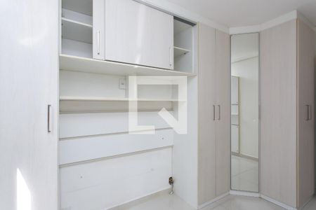 Quarto 1  de apartamento para alugar com 2 quartos, 54m² em Itaquera, São Paulo