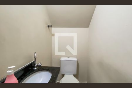 Lavabo de casa para alugar com 2 quartos, 80m² em Cidade Antônio Estêvão de Carvalho, São Paulo