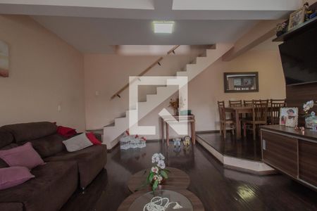 Sala de casa para alugar com 3 quartos, 209m² em Vila Assis Brasil, Mauá