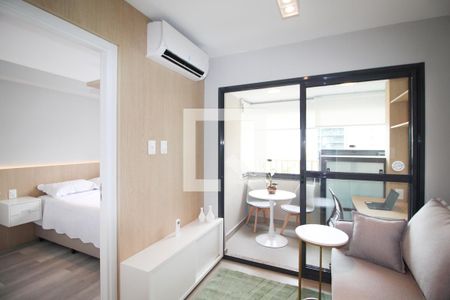 Sala de apartamento para alugar com 1 quarto, 26m² em Vila Olímpia, São Paulo