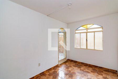 Sala 1 de casa para alugar com 4 quartos, 360m² em Carlos Prates, Belo Horizonte