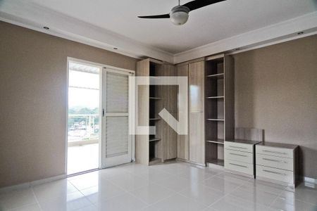 Suíte de casa para alugar com 3 quartos, 211m² em Vila Boacava, São Paulo