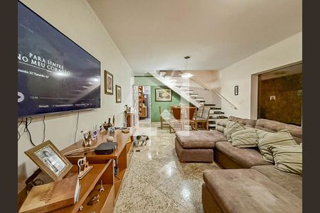 Sala de casa à venda com 3 quartos, 150m² em Jardim Patente, São Paulo