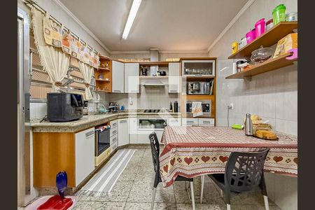 Cozinha de casa à venda com 3 quartos, 150m² em Jardim Patente, São Paulo