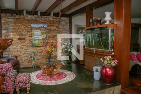 Casa à venda com 5 quartos, 1620m² em Comiteco, Belo Horizonte