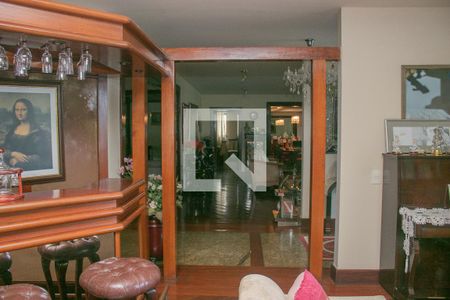 Casa à venda com 5 quartos, 1620m² em Comiteco, Belo Horizonte