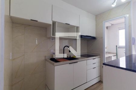 Cozinha de apartamento para alugar com 2 quartos, 39m² em Vila Tolstoi, São Paulo