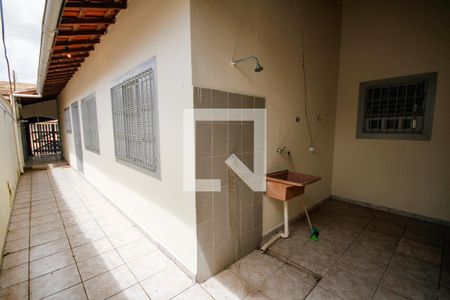 Quintal de casa para alugar com 2 quartos, 110m² em Vilamar, Praia Grande