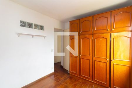 Quarto 1 de apartamento para alugar com 2 quartos, 54m² em Itaquera, São Paulo