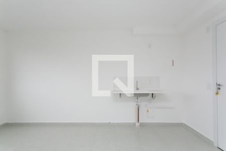 Sala / Cozinha de apartamento para alugar com 2 quartos, 32m² em Vila Minerva, São Paulo