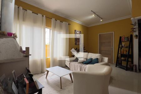 Sala de Estar de casa à venda com 3 quartos, 200m² em Vila Pedro Moreira, Guarulhos